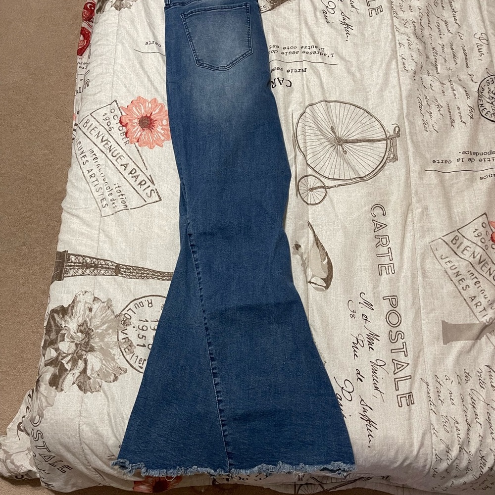 Bellbottom jeans